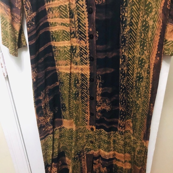 - - Womens Boho style floor length dress. Fits like a Large. - Picture 4 of 13